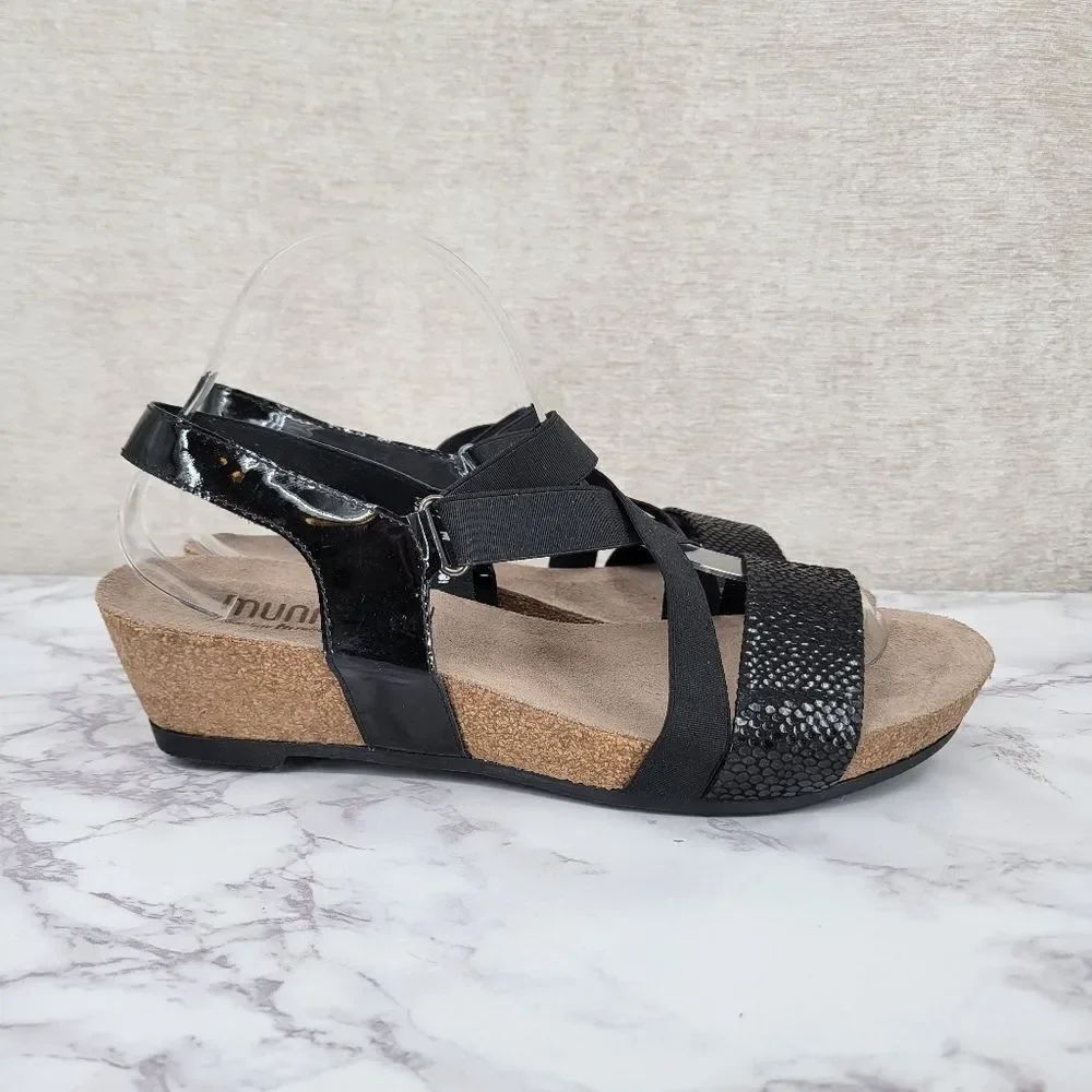 Munro Lido Women's Black Strappy Snake Print Sandal